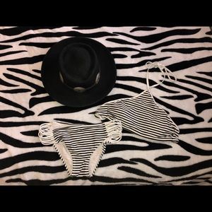 Forever 21 B&W Striped 2-piece bathing suit